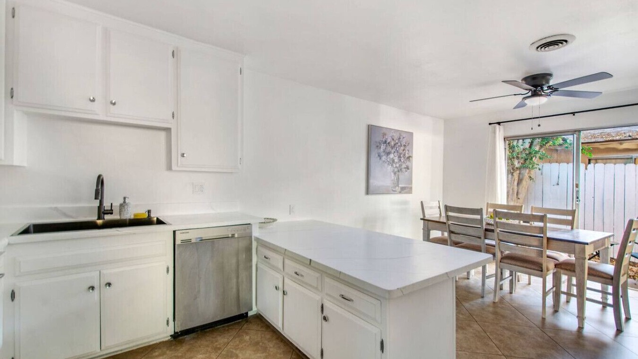 Photo of Kitchen in Santa Ana Heights