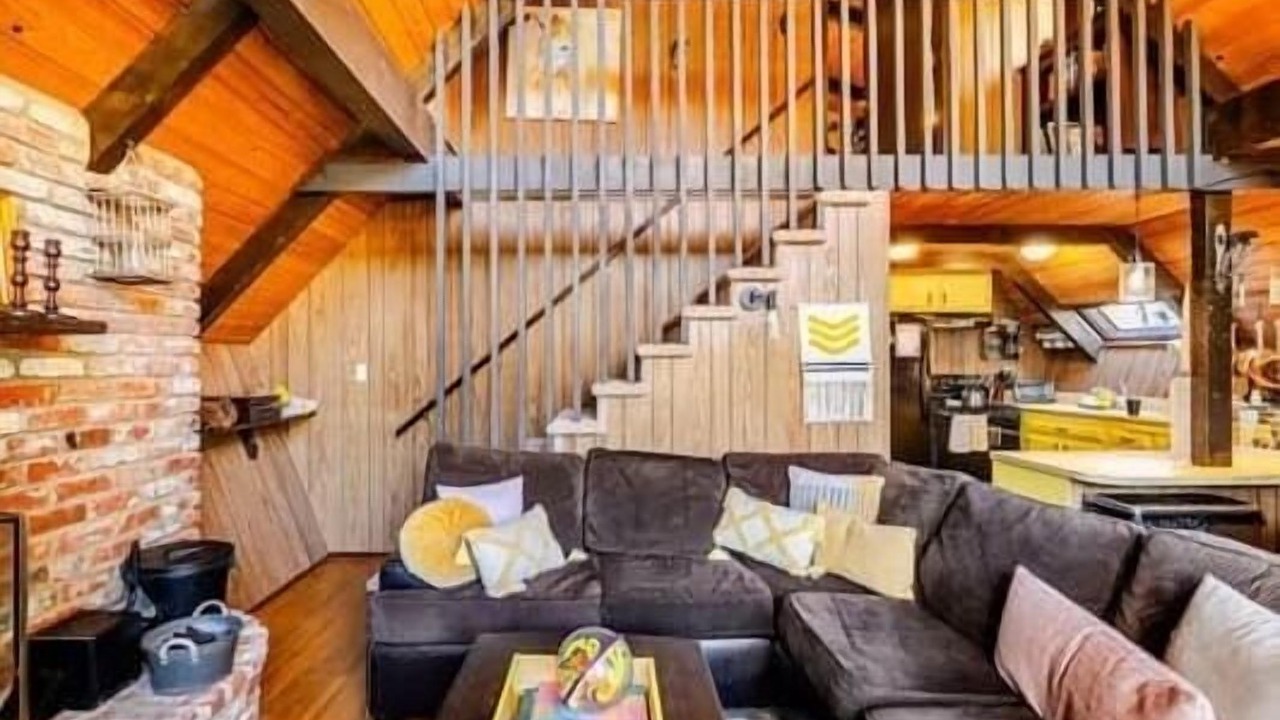Photo of Bedroom in Pine Mountain Club
