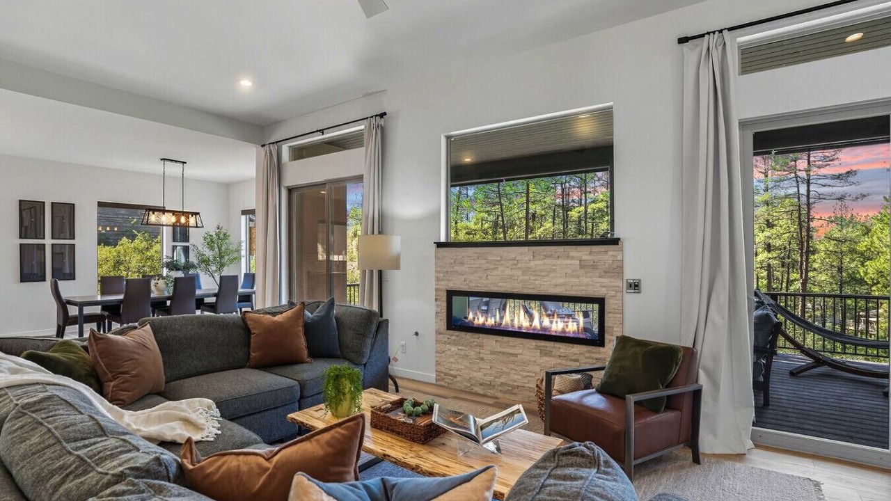 Photo of Livingroom in Hidden Valley Ranch