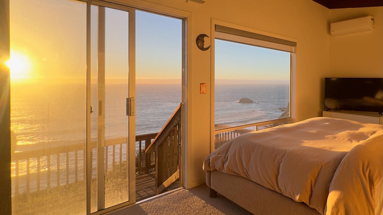 Photo of Bedroom in Gualala