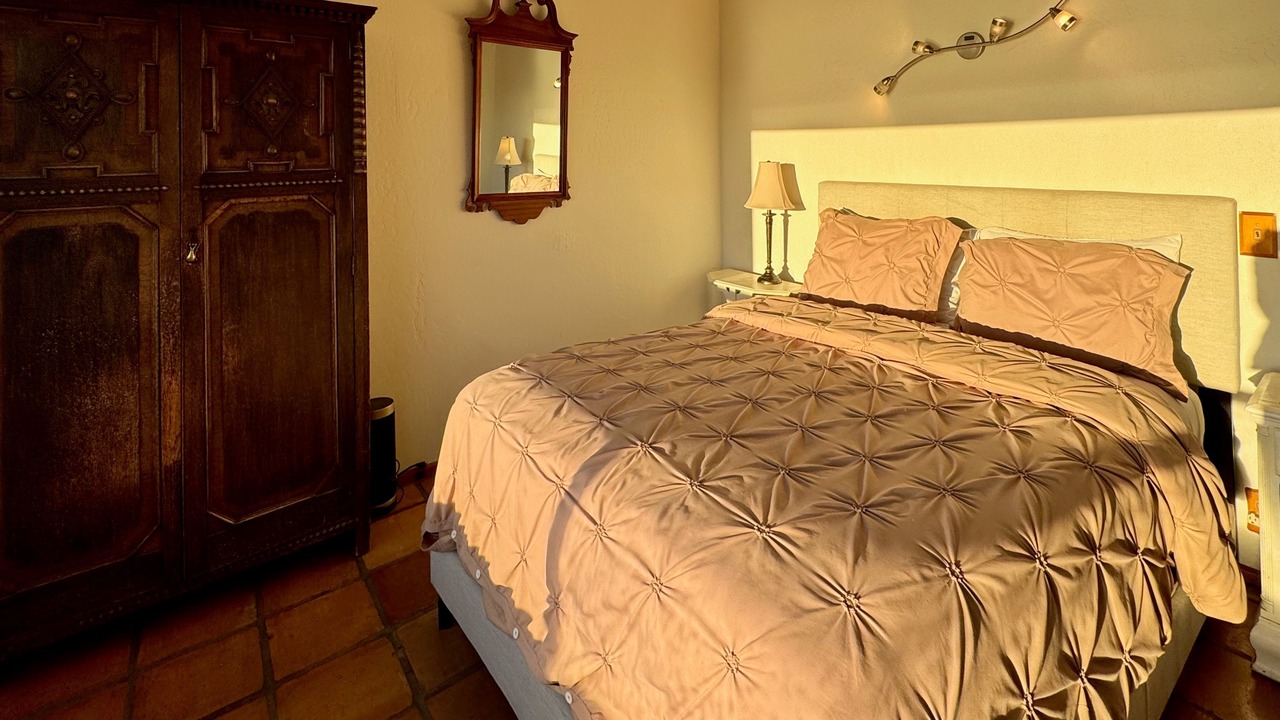 Photo of Bedroom in Gualala