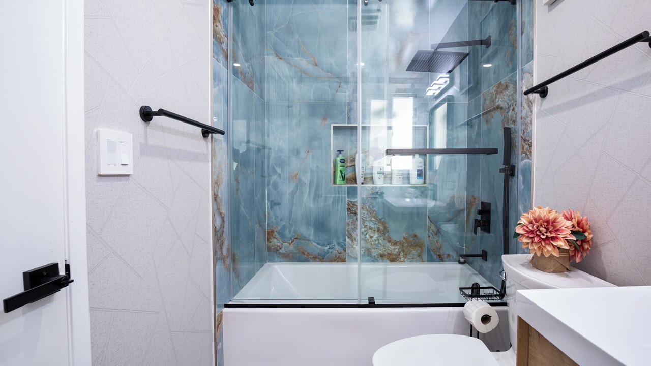 Photo of Bathroom in Midway City