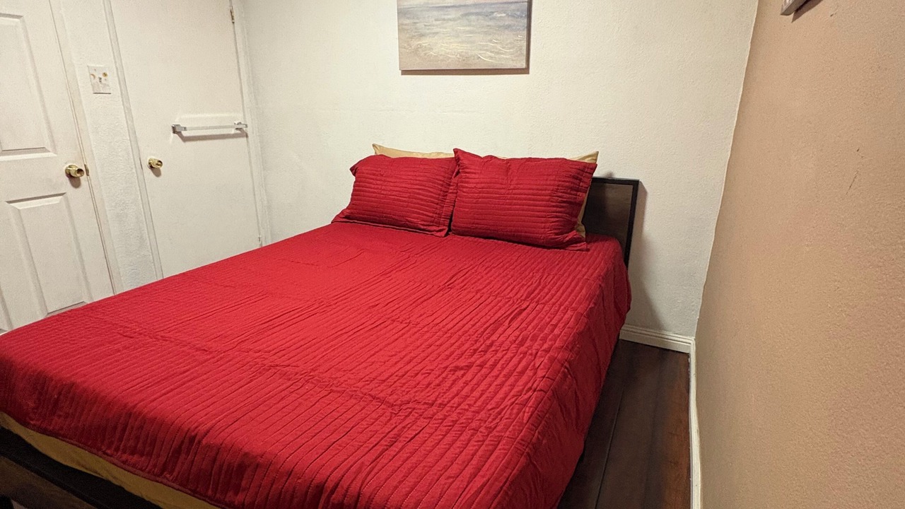 Photo of Bedroom in Florence-Graham