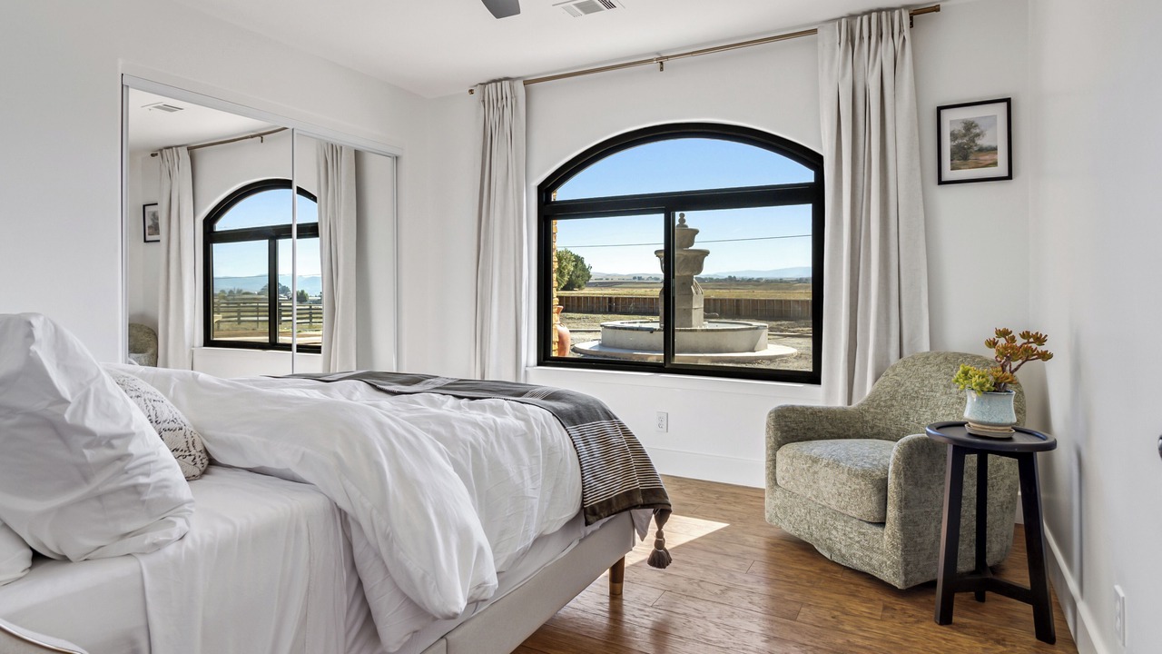 Photo of Bedroom in Hollister
