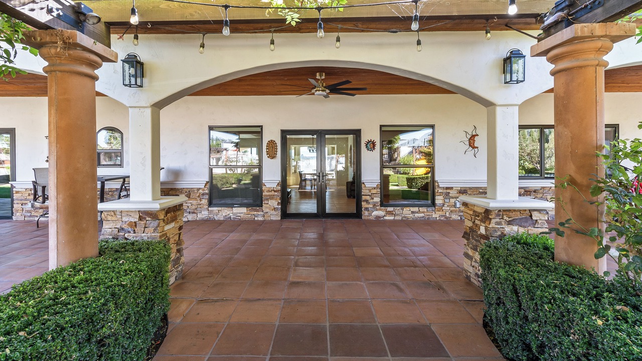 Photo of Outdoor in Hollister