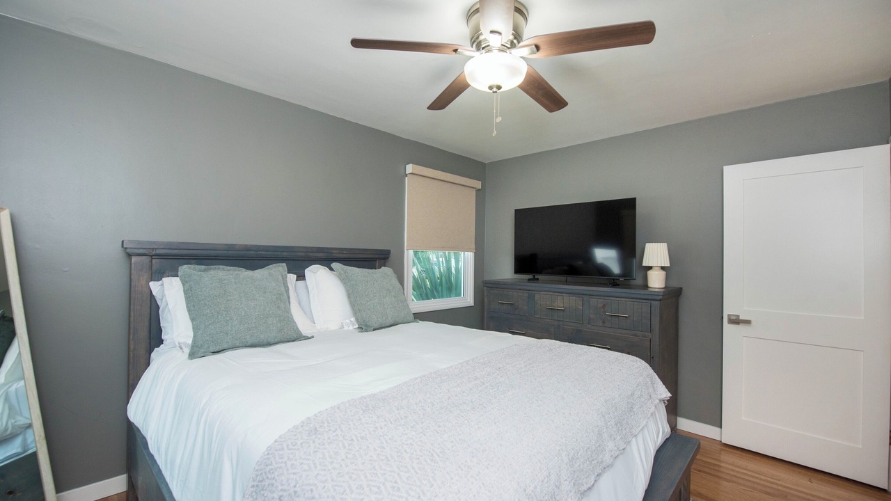 Photo of Bedroom in Orange