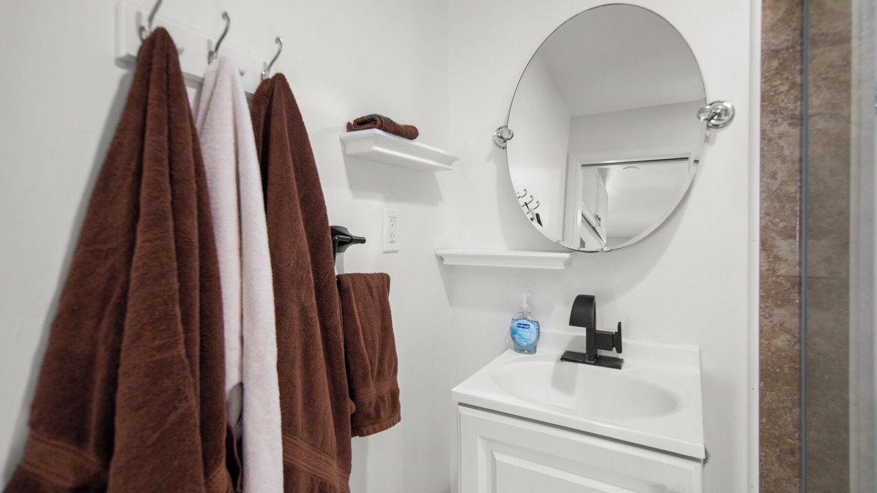 Photo of Bathroom in South Mission Beach