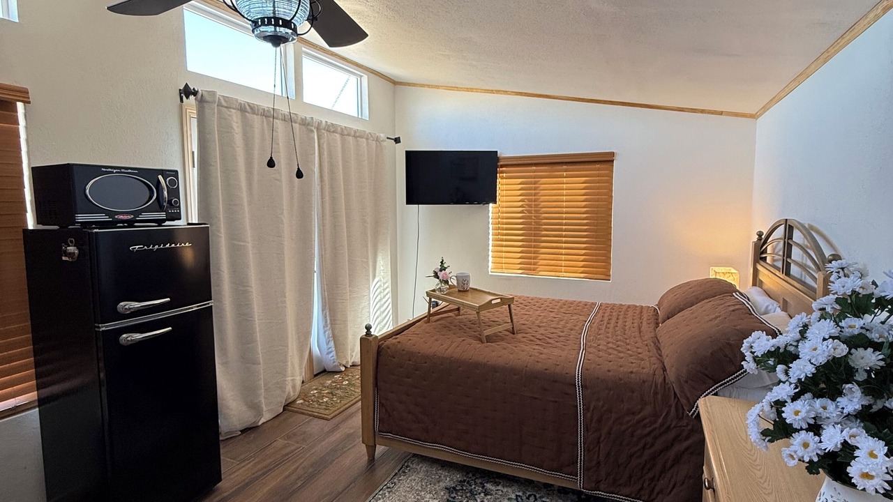Photo of Bedroom in Victorville