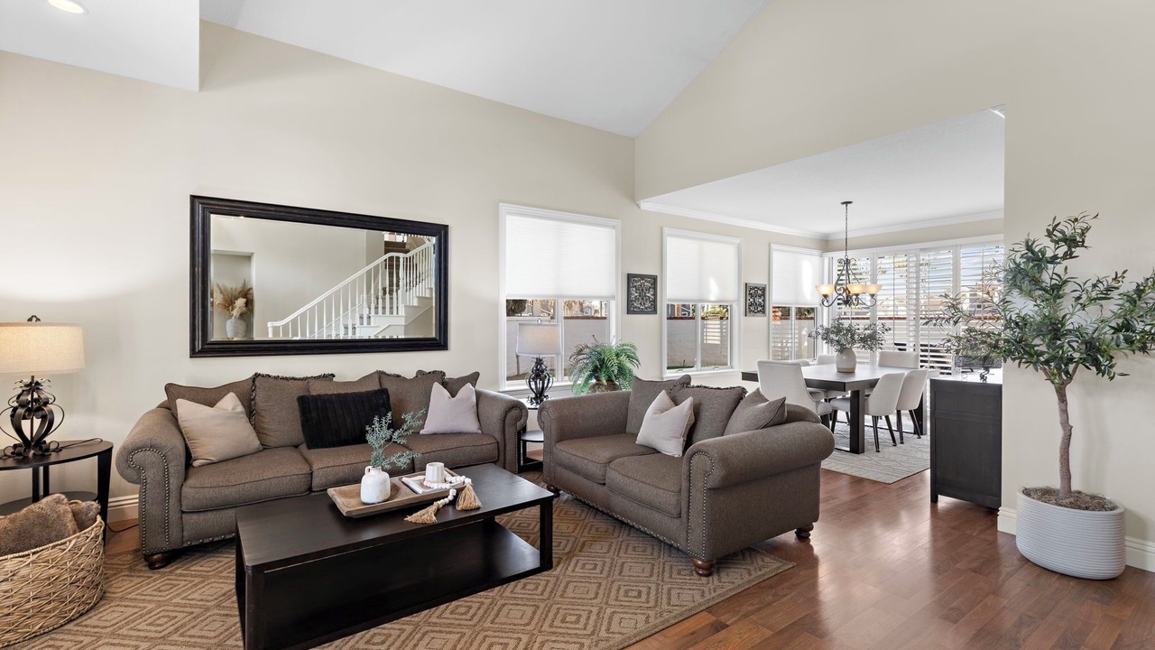 Photo of Livingroom in Tustin