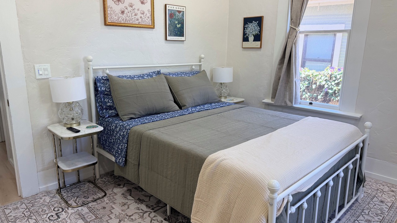 Photo of Bedroom in Downtown