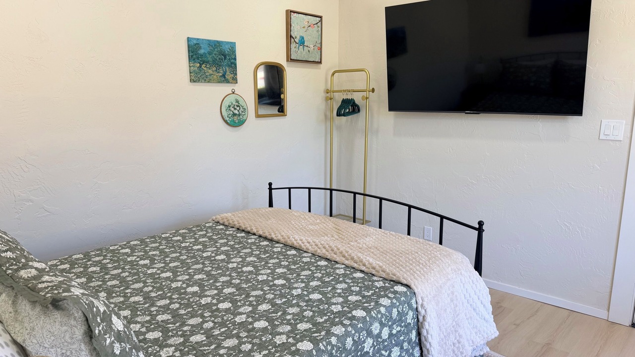 Photo of Bedroom in Downtown