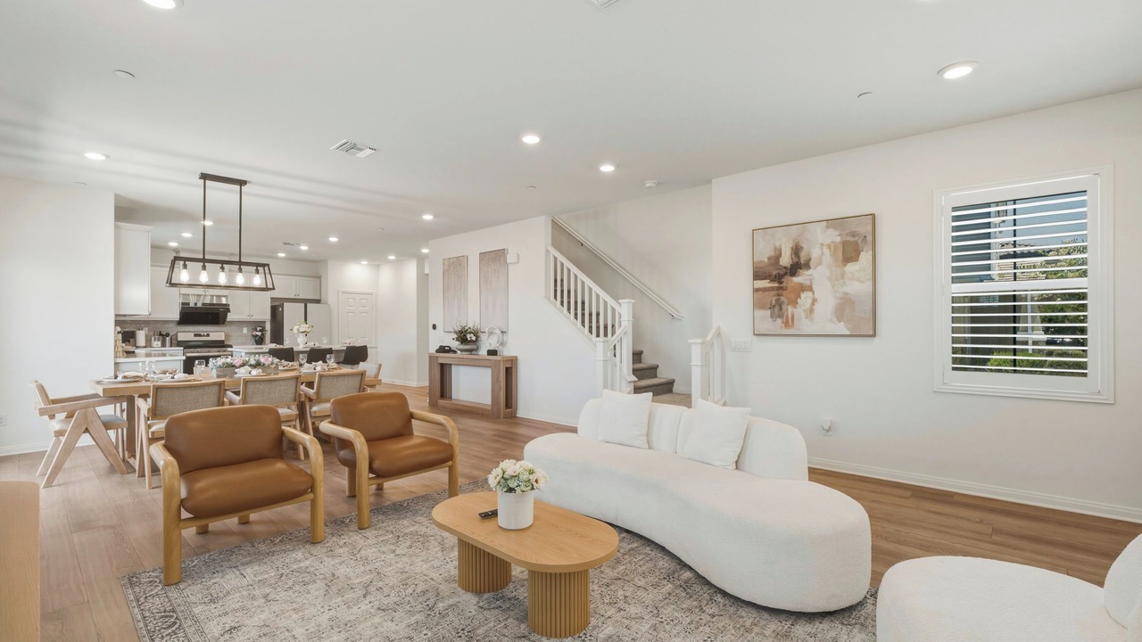 Photo of Livingroom in Ontario