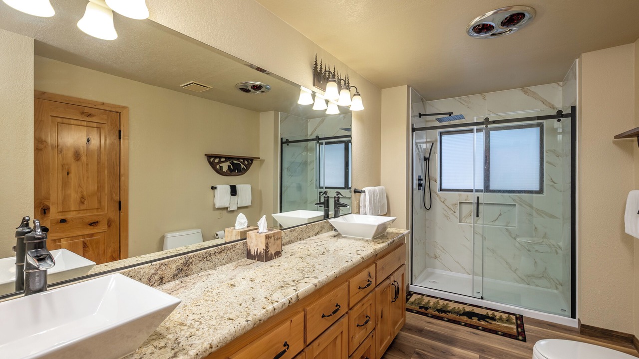 Photo of Bathroom in Summit Estates