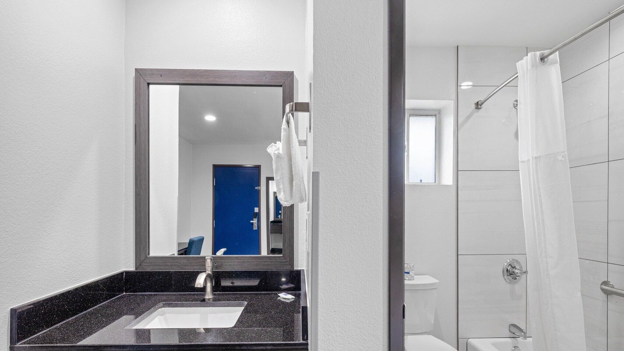 Photo of Bathroom in Townsite