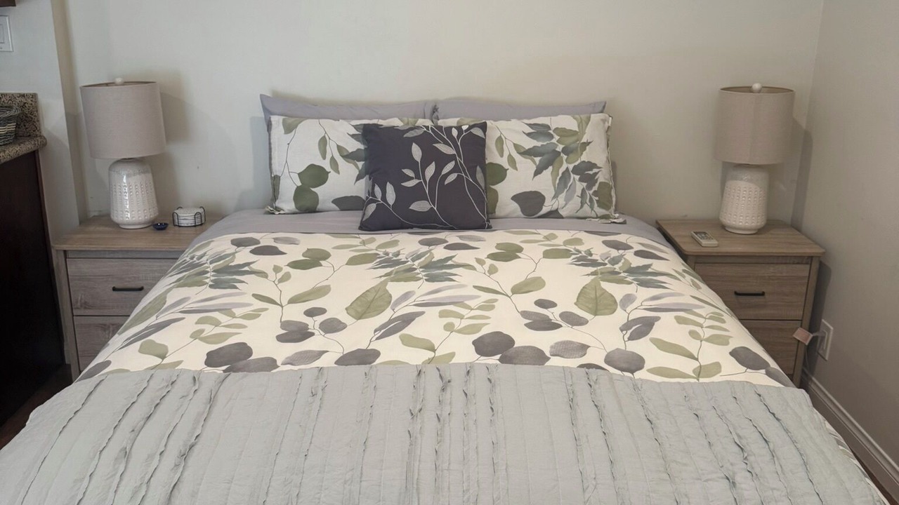 Photo of Bedroom in Granada Hills South