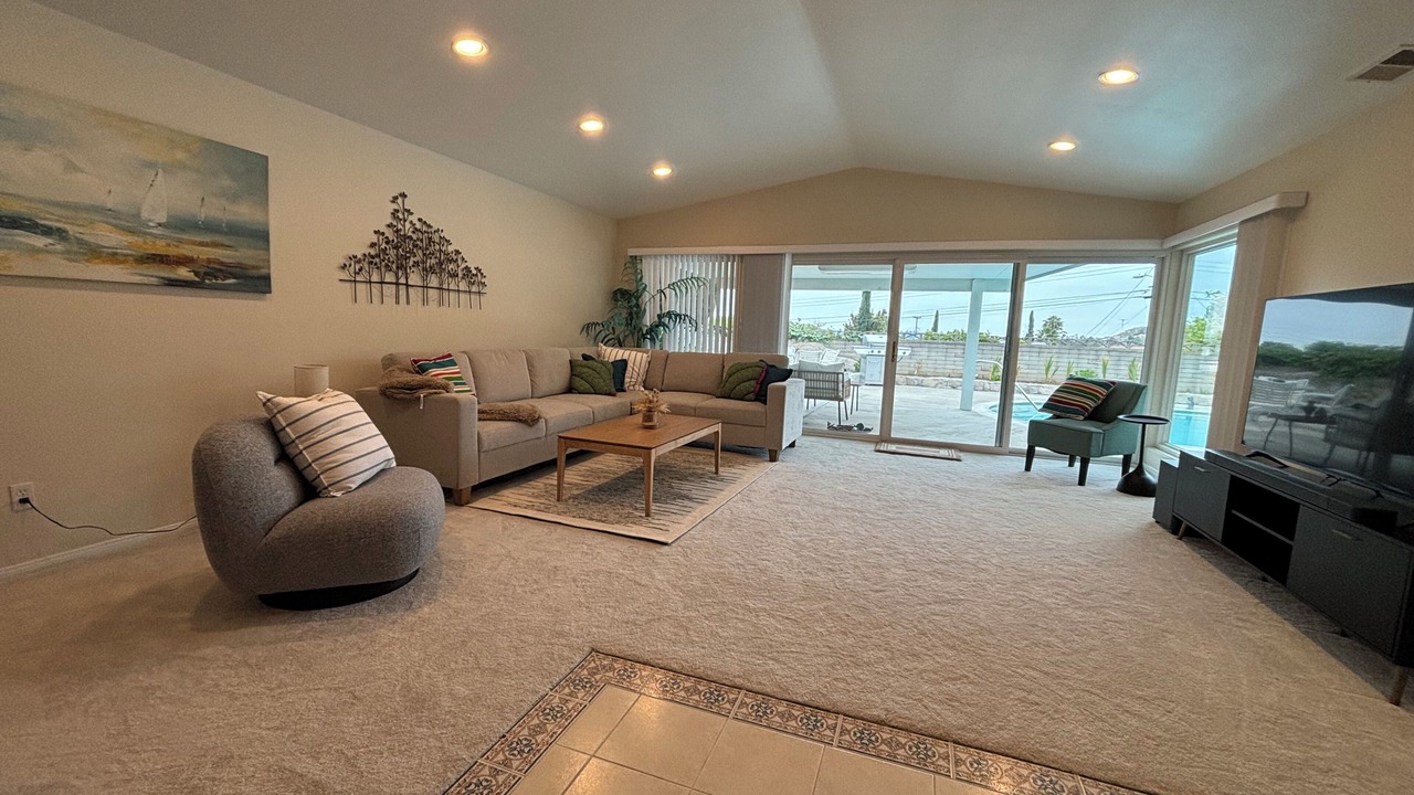 Photo of Livingroom in Lake Murray