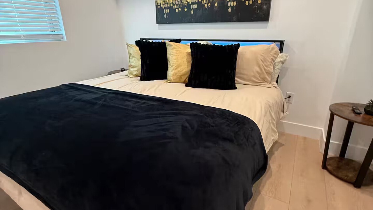 Photo of Bedroom in Downtown Los Angeles