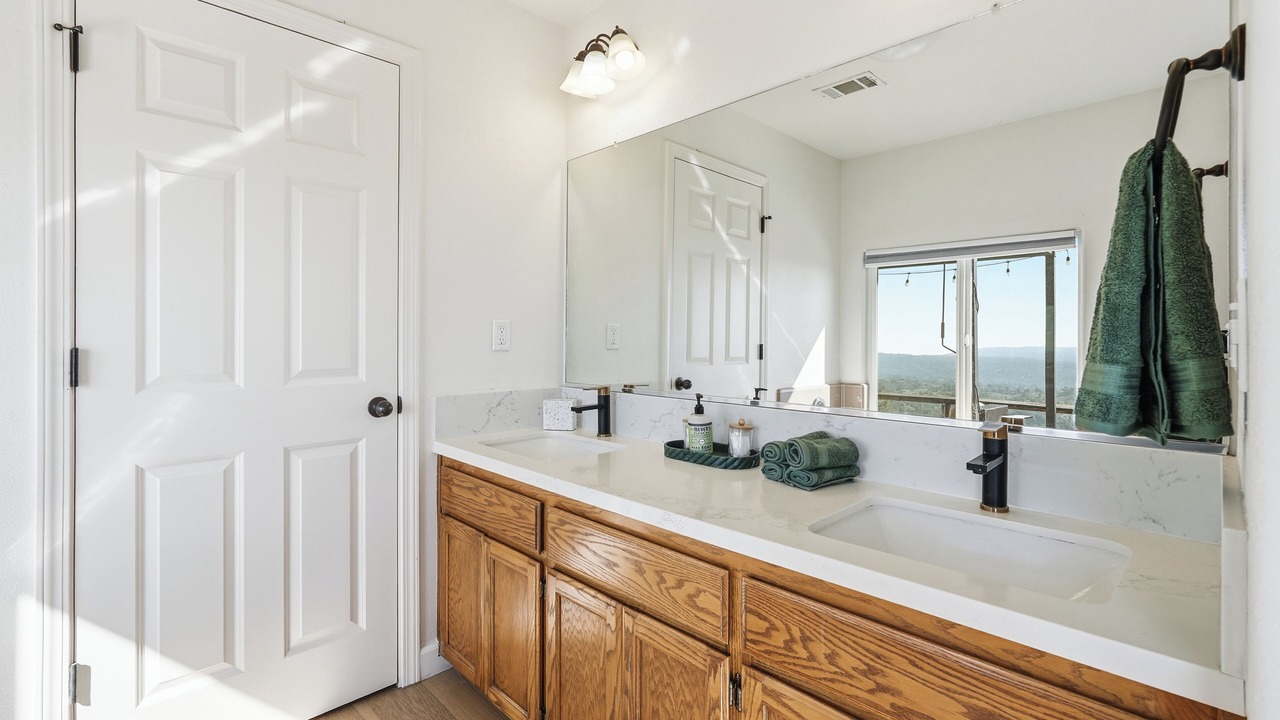Photo of Bathroom in Coarsegold