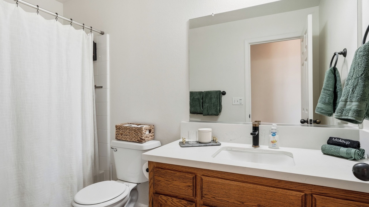 Photo of Bathroom in Coarsegold