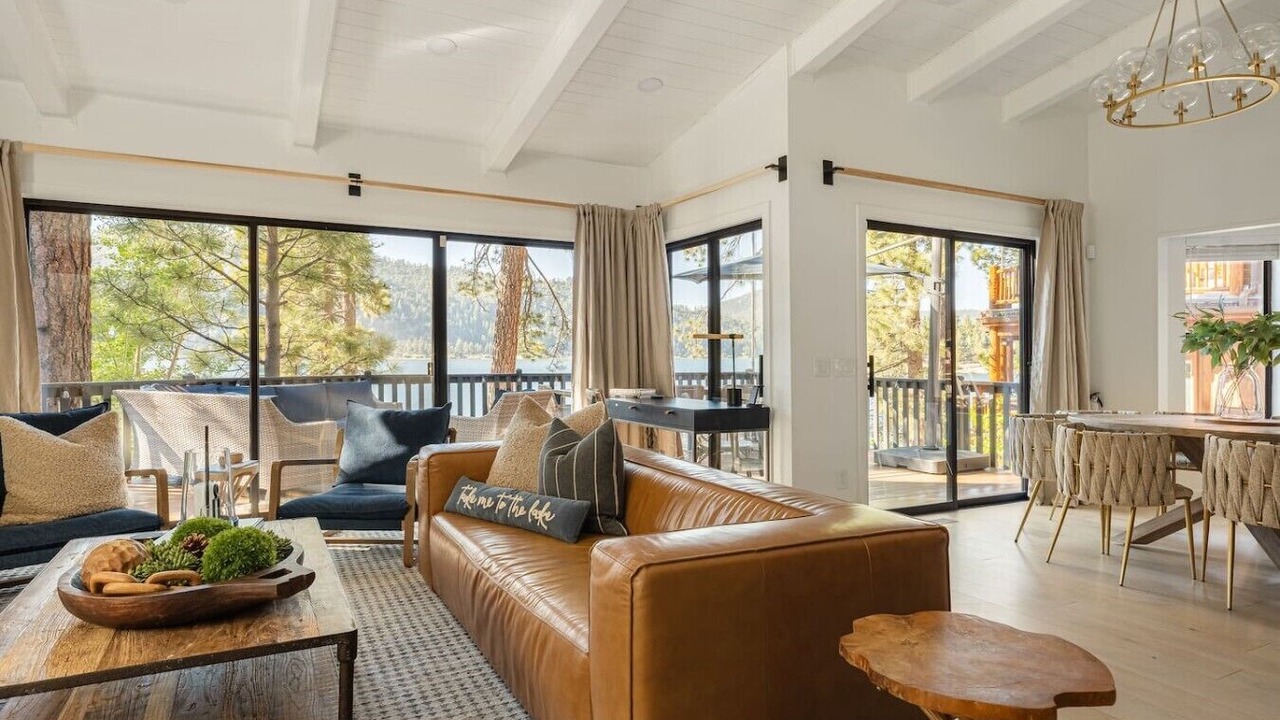 Photo of Livingroom in Boulder Bay