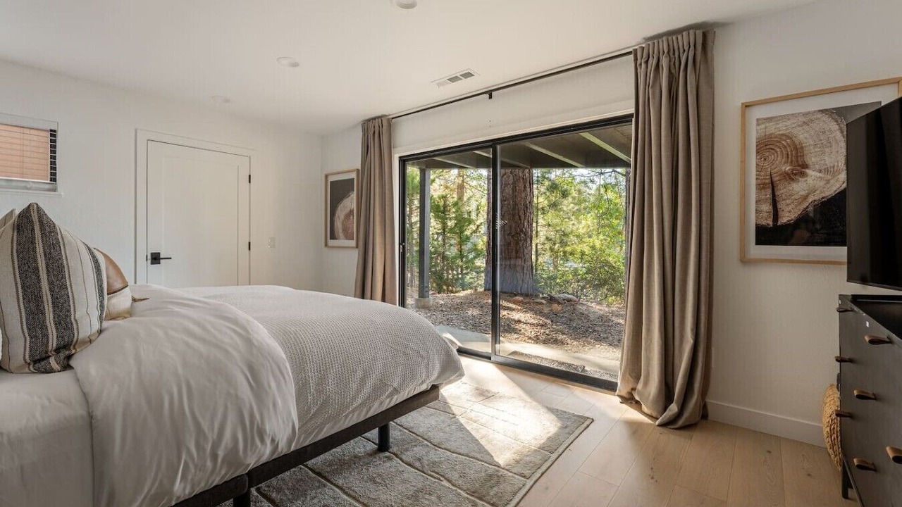 Photo of Bedroom in Boulder Bay