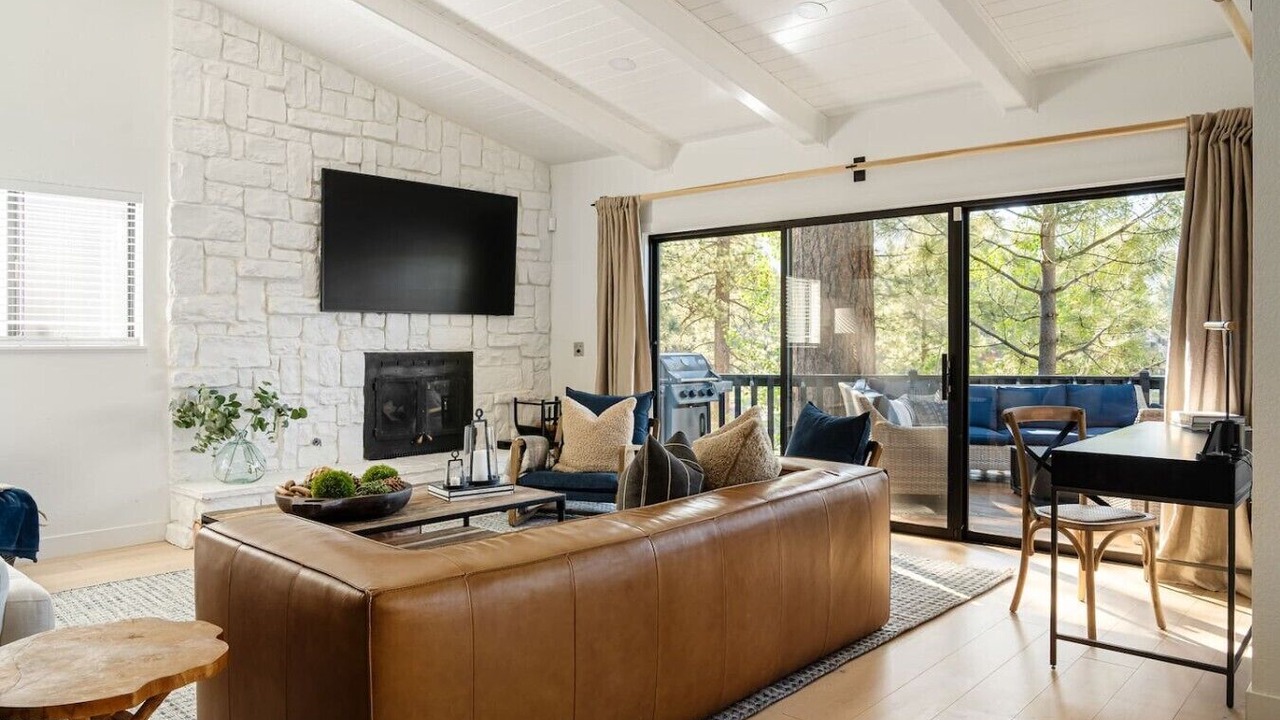 Photo of Livingroom in Boulder Bay