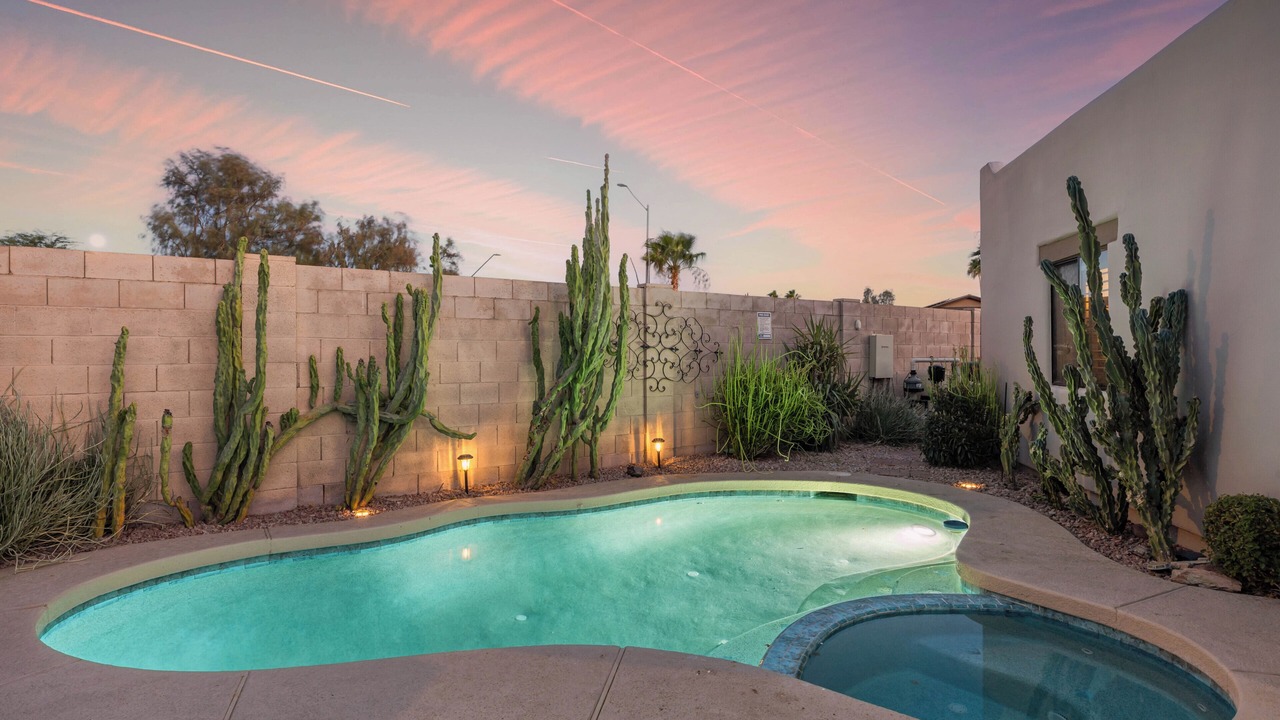 Photo of Outdoor in Paradise Valley Village