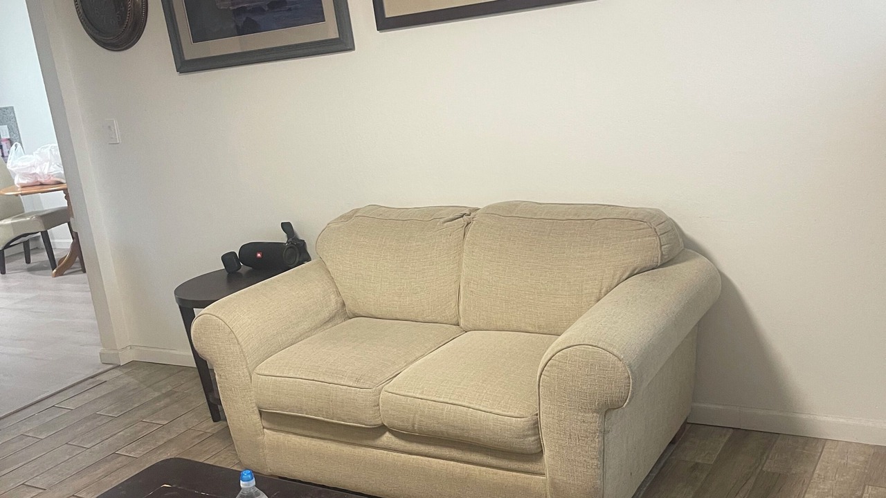 Photo of Livingroom in Pittsburg