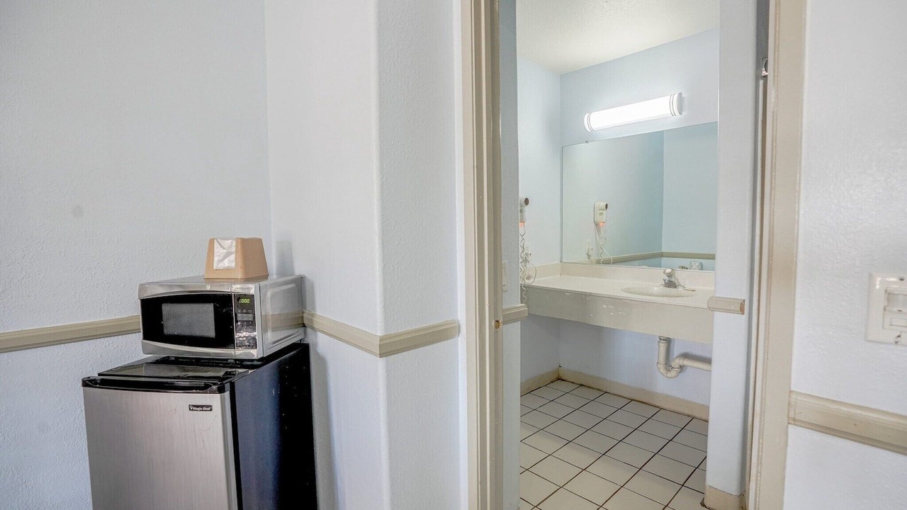 Photo of Bathroom in Hesperia