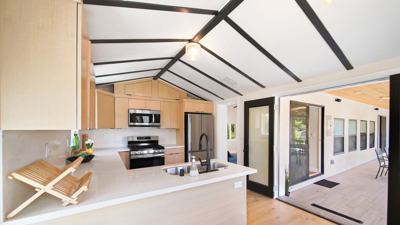 Photo of Kitchen in Sunland-Tujunga