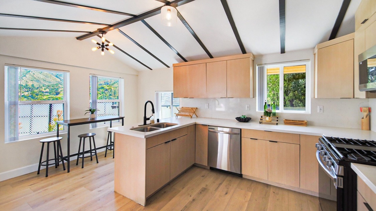 Photo of Kitchen in Sunland-Tujunga