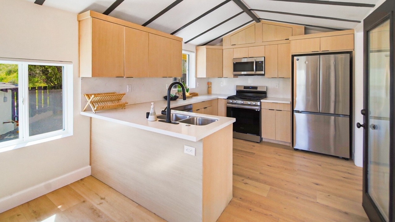 Photo of Kitchen in Sunland-Tujunga