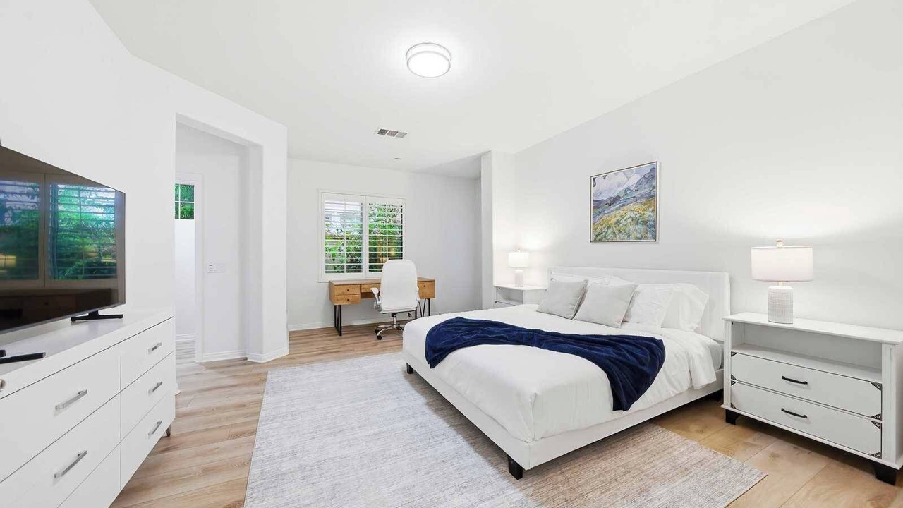 Photo of Bedroom in Woodbury