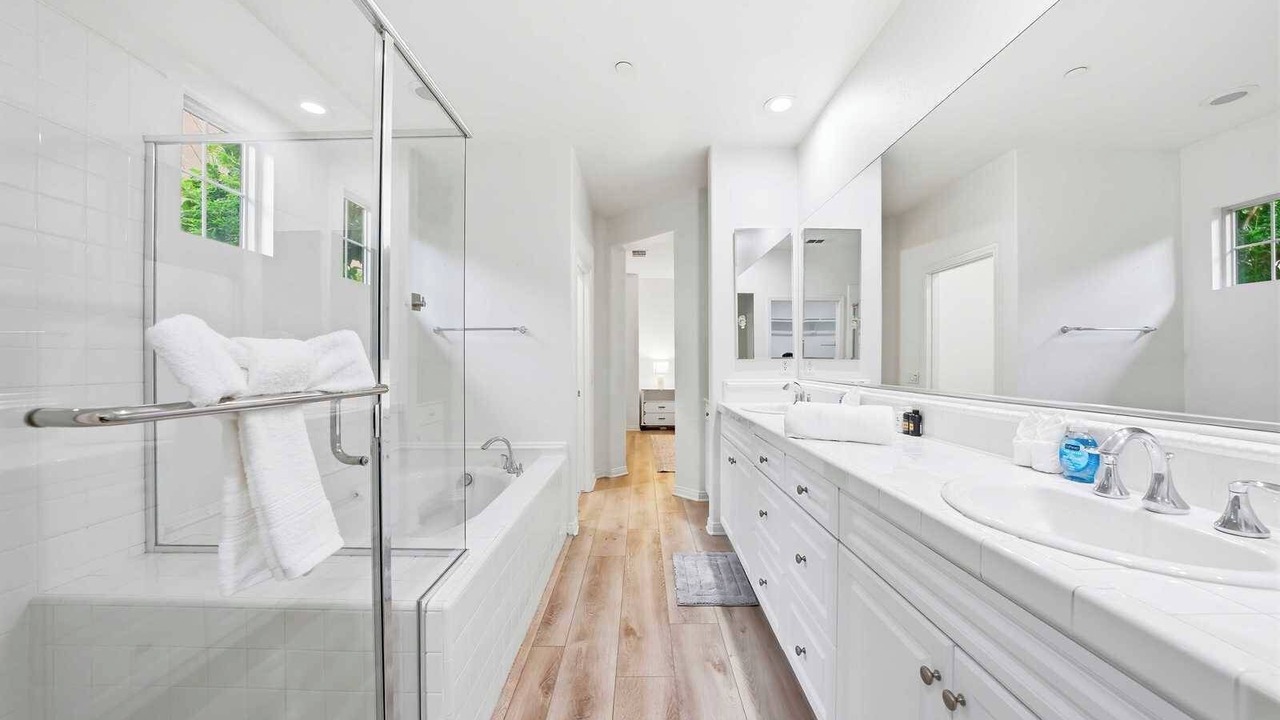 Photo of Bathroom in Woodbury