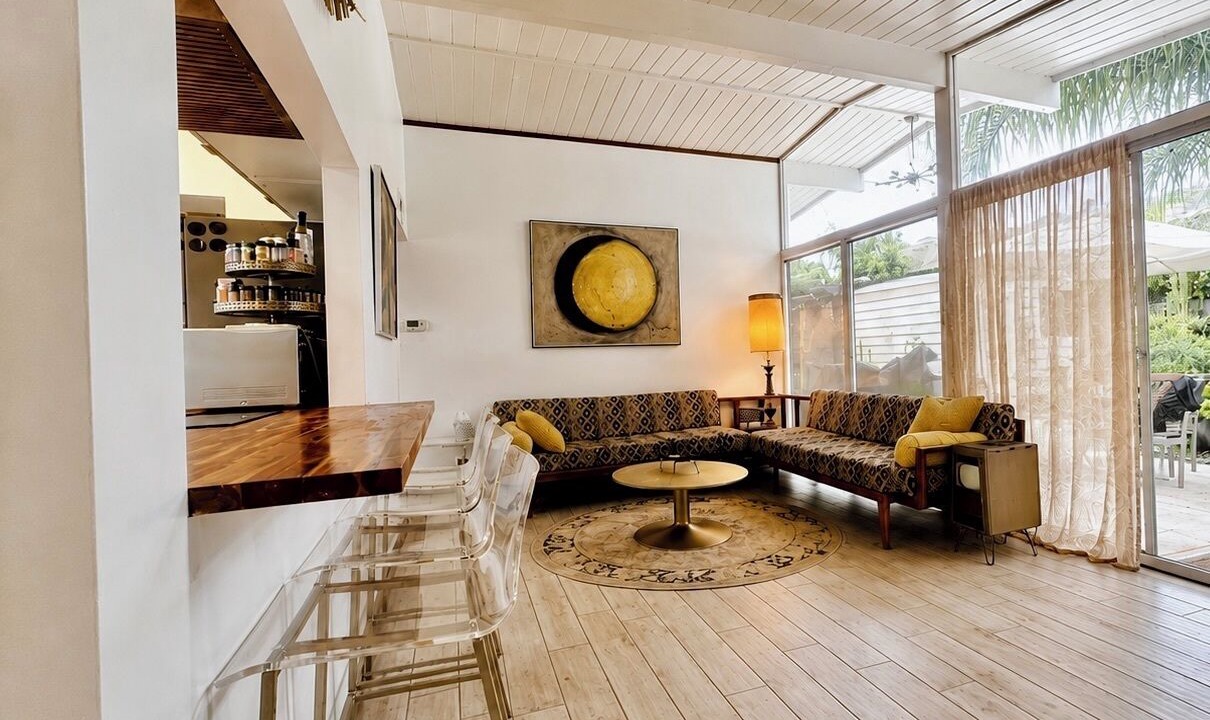 Photo of Livingroom in Loma Alta