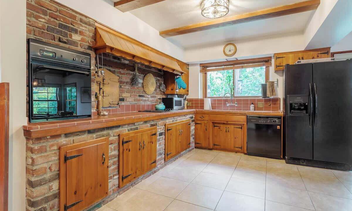 Photo of Kitchen in Van Nuys