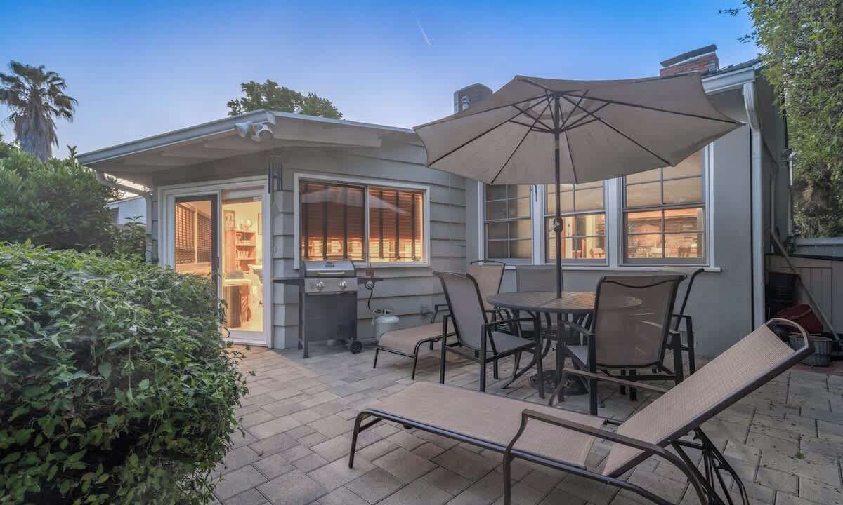 Photo of Outdoor in Van Nuys