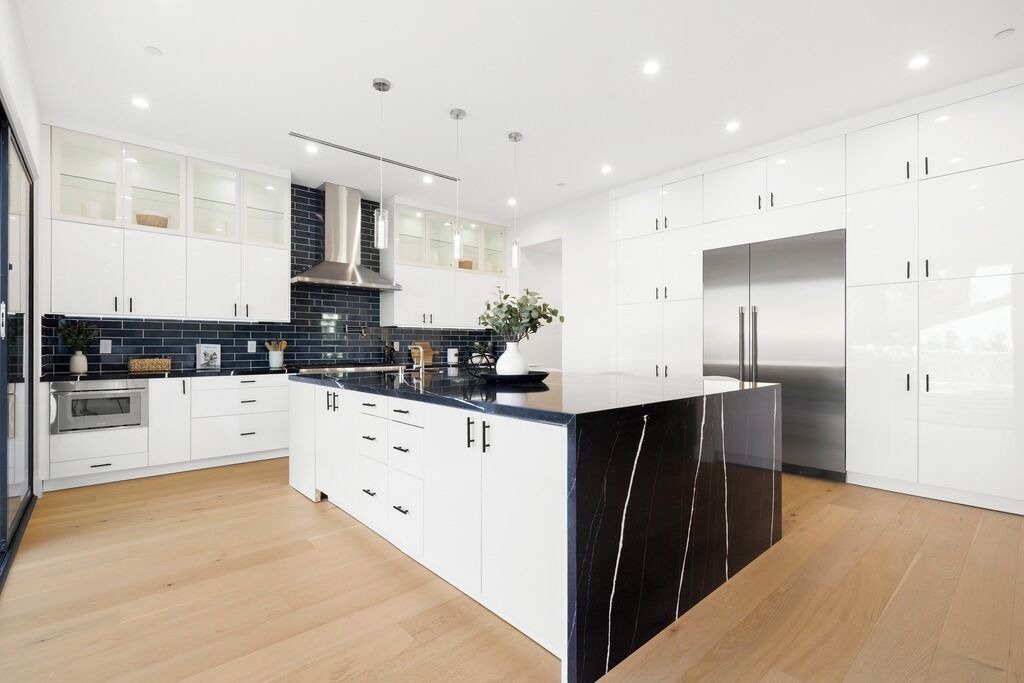 Photo of Kitchen in Encino