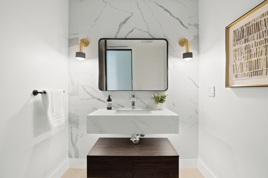 Photo of Bathroom in Encino