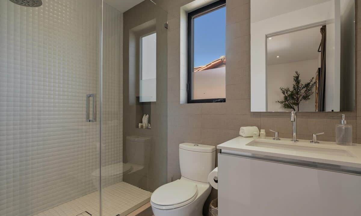 Photo of Bathroom in Beverly Grove