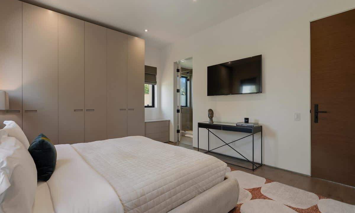 Photo of Bedroom in Beverly Grove