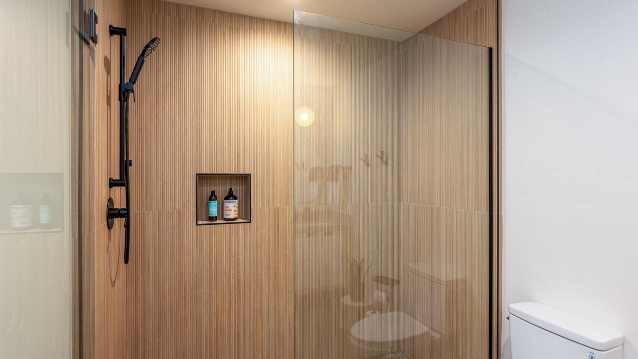 Photo of Bathroom in Groveland