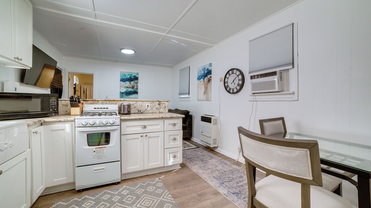 Photo of Kitchen in Downtown Riverside