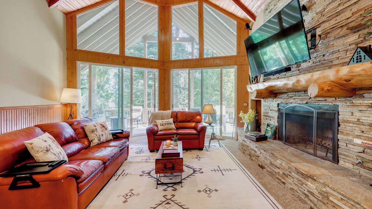 Photo of Livingroom in Cedar Glen
