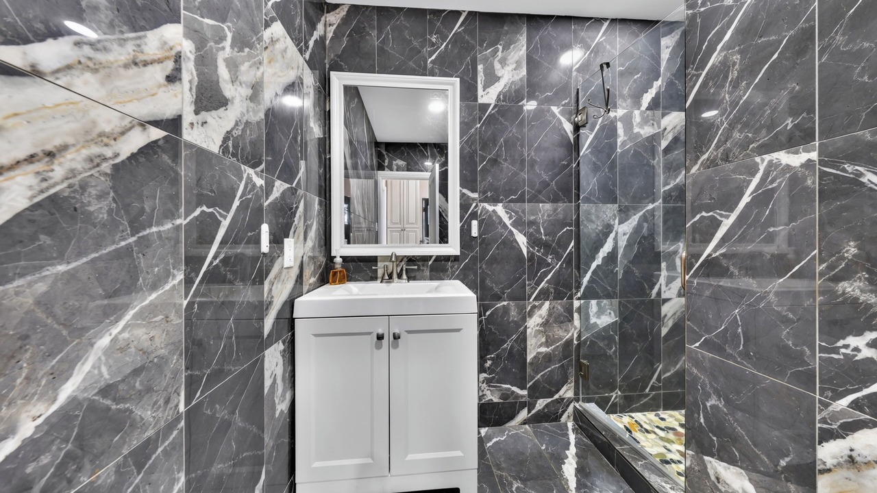 Photo of Bathroom in Sunland-Tujunga