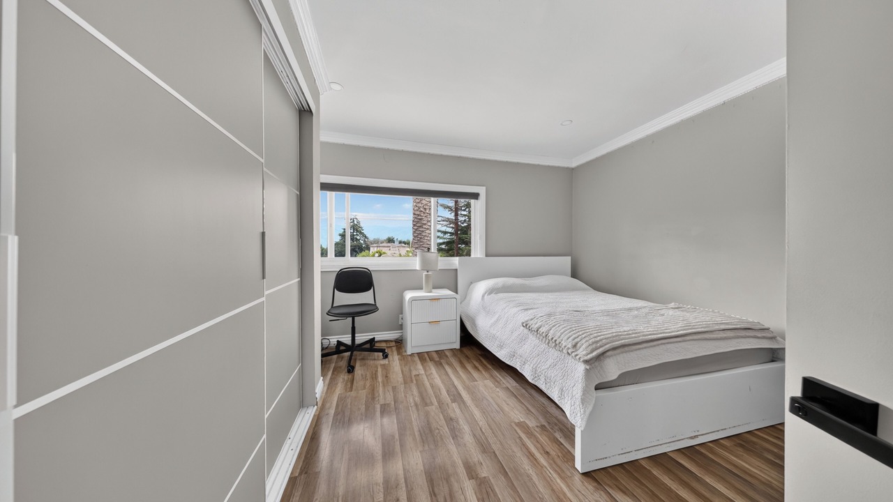 Photo of Bedroom in Sunland-Tujunga