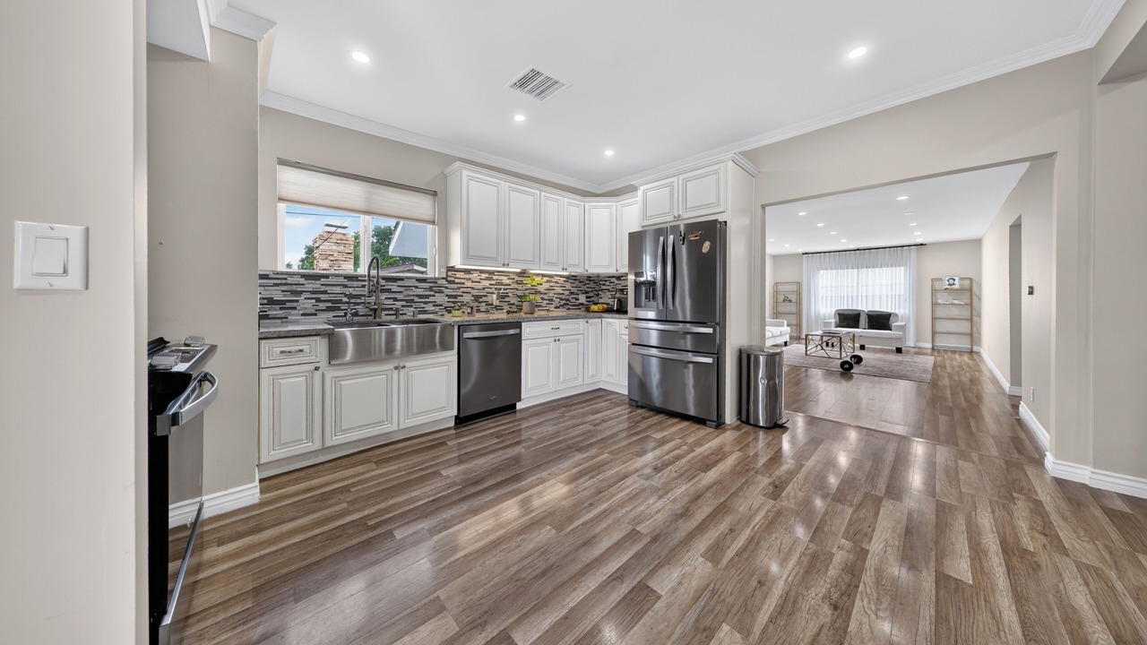 Photo of Kitchen in Sunland-Tujunga