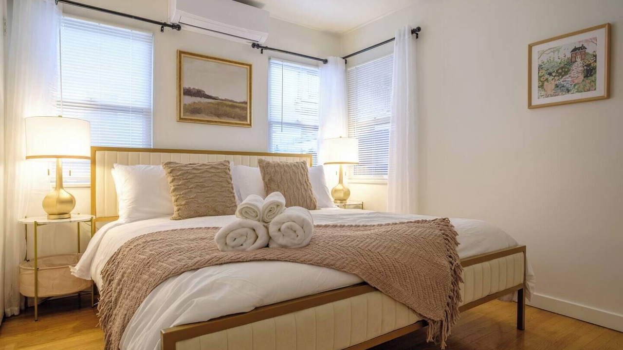 Photo of Bedroom in Pasadena