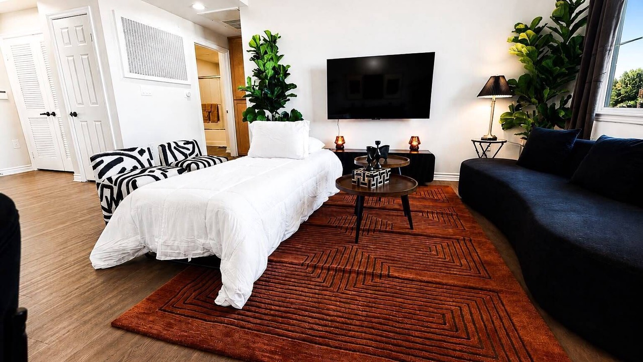 Photo of Bedroom in Sherman Oaks