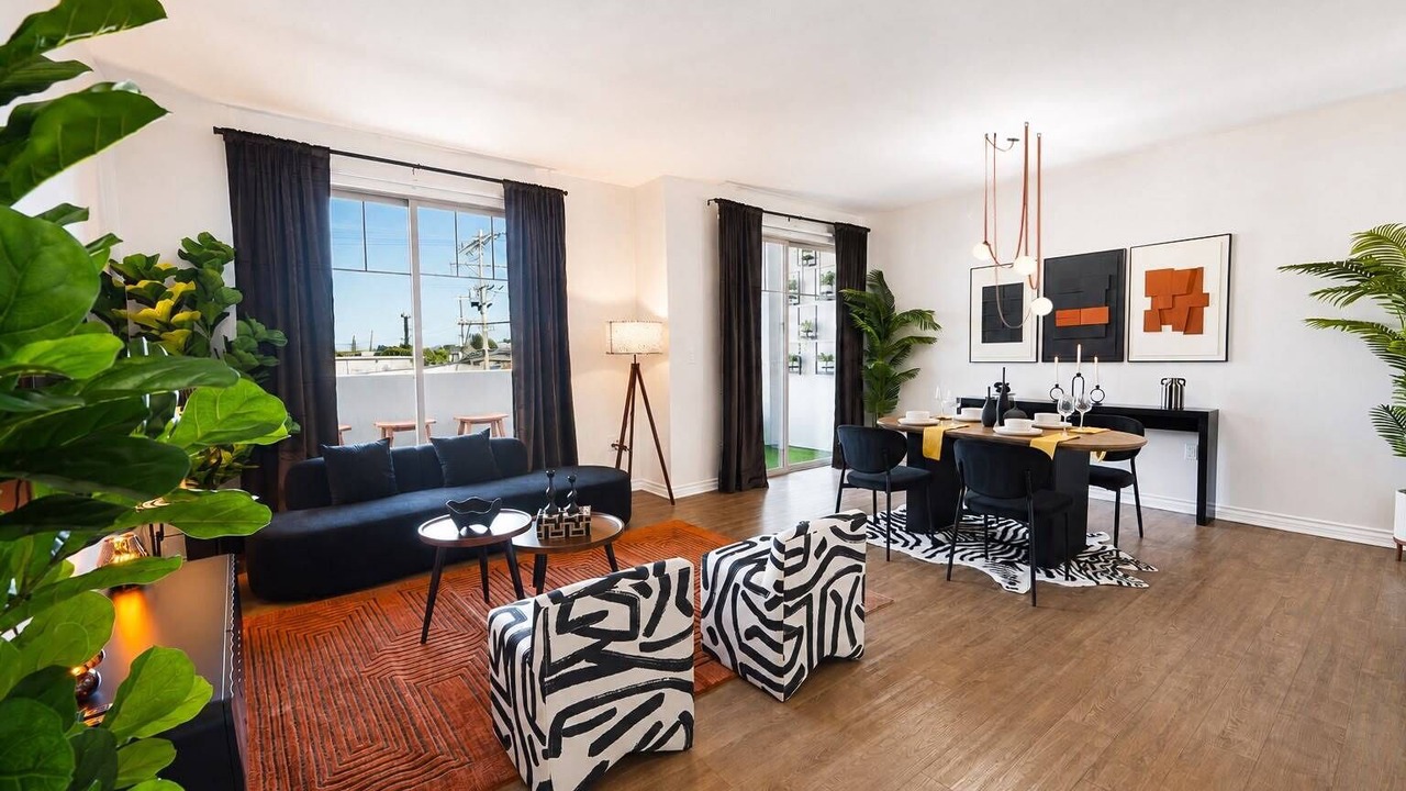 Photo of Livingroom in Sherman Oaks